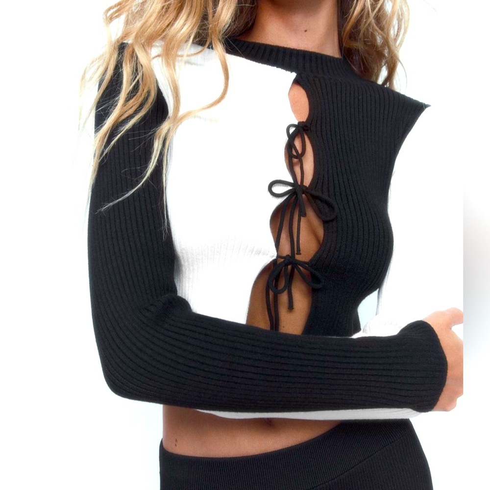 ZARA Bow trim knit sweater 
Black and White